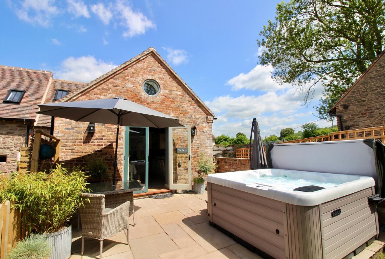 The Forge - Beautiful Contemporary Barn - Hot Tub Villa Bridgnorth Exterior photo